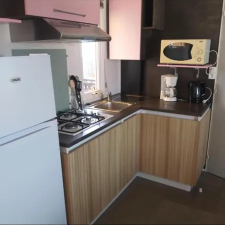 Mobil-home 3 6 Personnes キャンプ場 サンティレール・ド・リエ