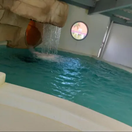 Mobil-home 3 6 Personnes キャンプ場 サンティレール・ド・リエ