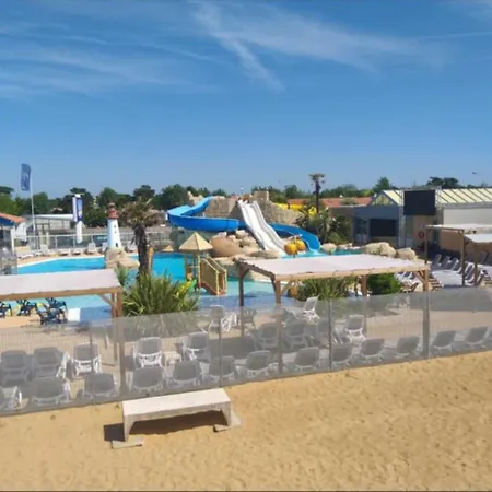 Mobil-home 3 6 Personnes キャンプ場